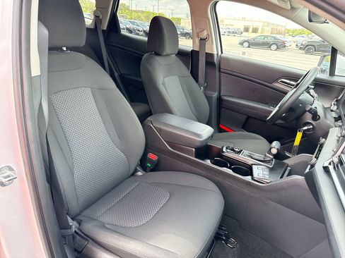 Used 2025 Kia Sportage LX FWD image 24
