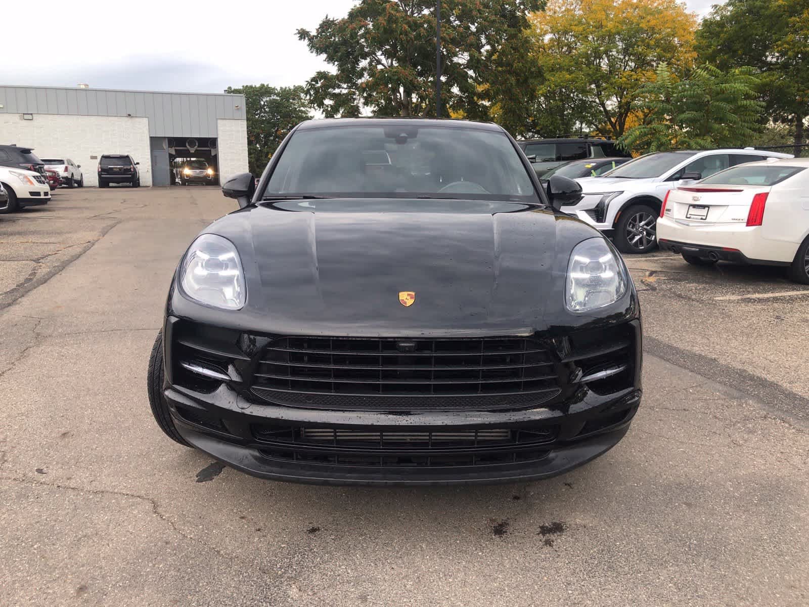 Used 2021 Porsche Macan AWD/4WD image 2