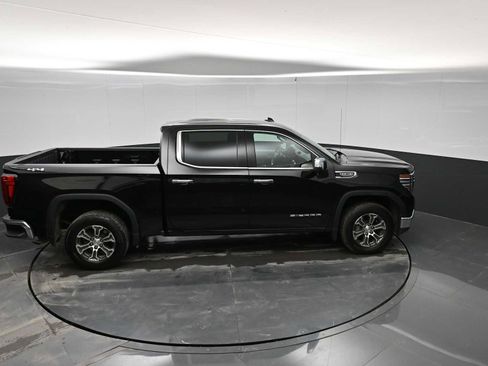 Used 2025 GMC Sierra 1500 SLT AWD/4WD image 32