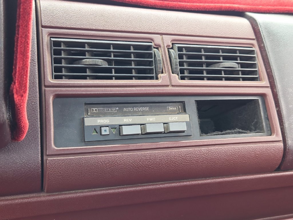 Used 1992 Chevrolet Silverado 1500 2WD Regular Cab image 32