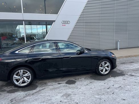 Used 2025 Audi A5 2.0T Premium Plus w/ Premium Plus image 18