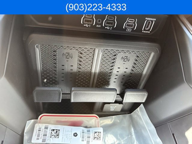 Used 2025 RAM 2500 Limited AWD/4WD image 32