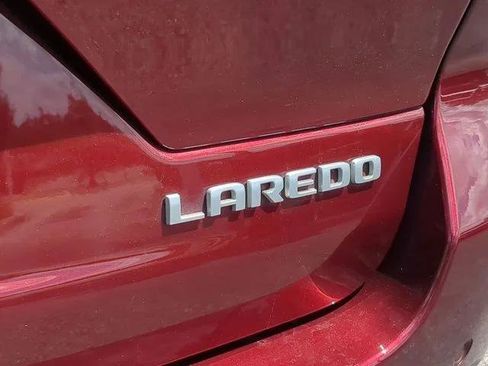Certified 2024 Jeep Grand Cherokee Laredo AWD/4WD image 13