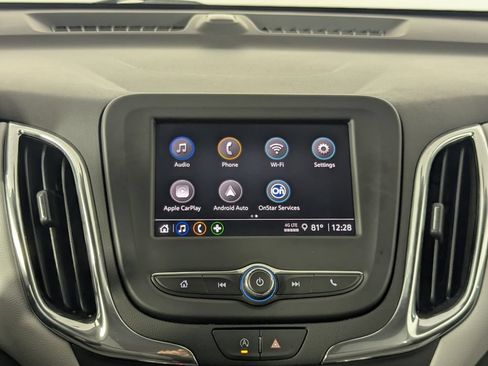 Used 2024 Chevrolet Equinox LT FWD image 17