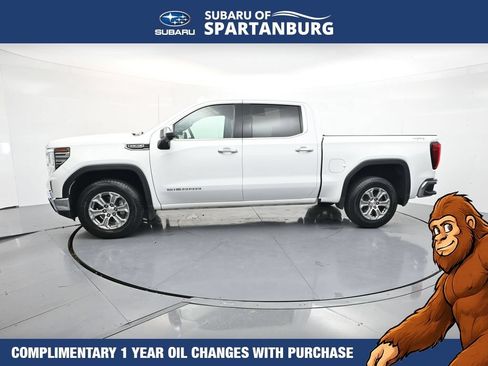 Used 2025 GMC Sierra 1500 SLT AWD/4WD image 4