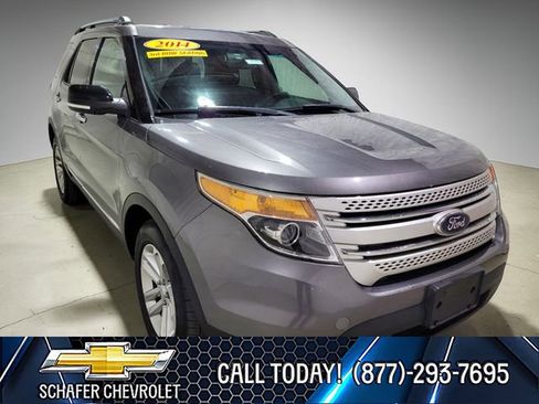 Used 2014 Ford Explorer XLT w/ Equipment Group 202A image 15