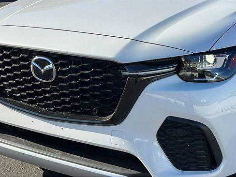 Certified 2025 MAZDA CX-70 Plug-In Hybrid w/ Premium Pkg AWD/4WD image 3