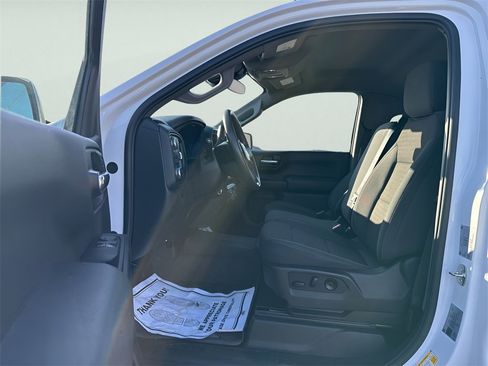 Used 2024 GMC Sierra 1500 Pro w/ Pro Value Package image 11