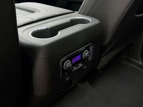 Used 2022 Chevrolet Tahoe LT w/ Luxury Package image 29