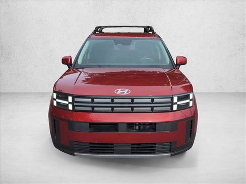 Used 2025 Hyundai Santa Fe SEL FWD image 2