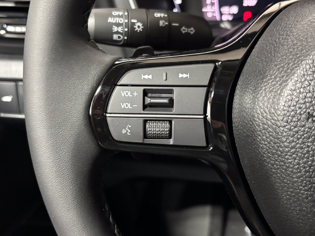 New 2026 Honda Pilot Touring image 17