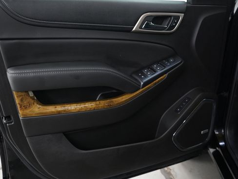 Used 2017 GMC Yukon Denali w/ Open Road Package image 17