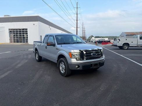 Used 2012 Ford F150 XLT w/ XLT Convenience Pkg RWD image 3