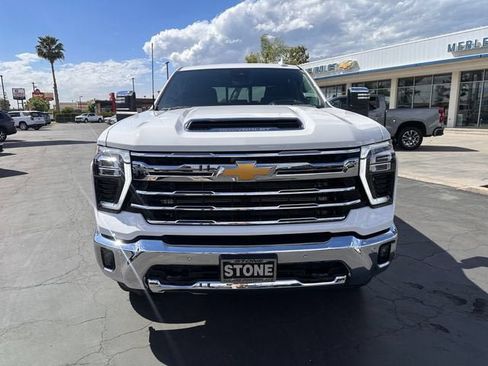 New 2026 Chevrolet Silverado 2500 LTZ w/ LTZ Premium Package AWD/4WD image 2