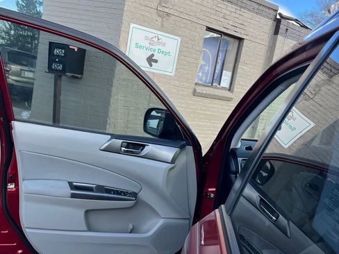 Used 2011 Subaru Forester 2.5X Premium image 10