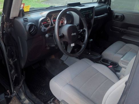 Used 2008 Jeep Wrangler Sahara w/ PWR Convenience Group AWD/4WD image 7