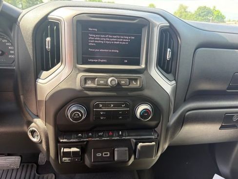 Used 2024 Chevrolet Silverado 1500 Custom AWD/4WD image 38
