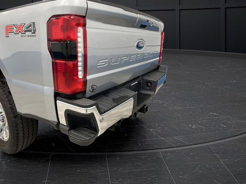 Used 2024 Ford F250 Lariat w/ Lariat Ultimate Package image 39