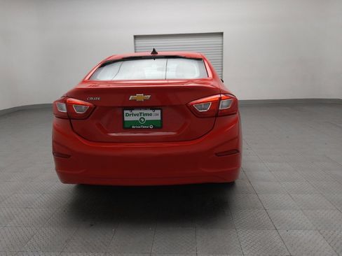 Used 2017 Chevrolet Cruze LS image 7