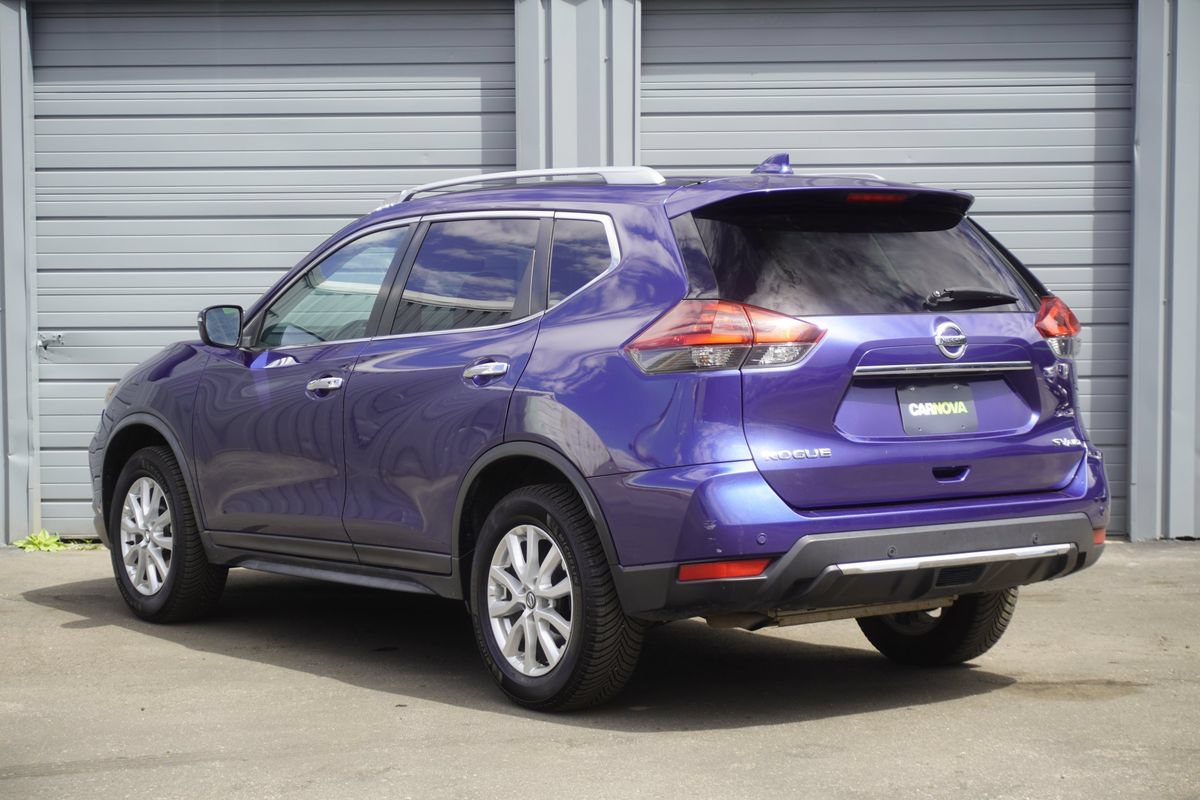 Used 2020 Nissan Rogue SV AWD/4WD image 3
