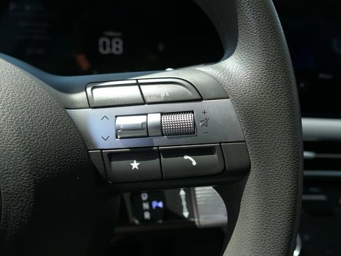 Certified 2025 Hyundai Sonata SEL FWD image 16