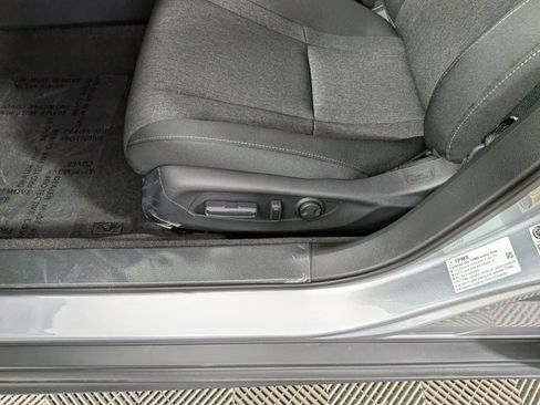 Used 2025 Honda Accord SE image 14