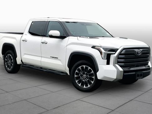 Used 2023 Toyota Tundra Limited w/ Power Package AWD/4WD image 3