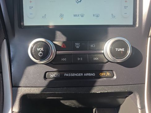 Certified 2021 Ford Edge SEL w/ Convenience Package image 43