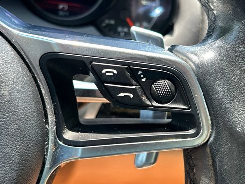 Used 2017 Porsche Cayenne S AWD/4WD image 29