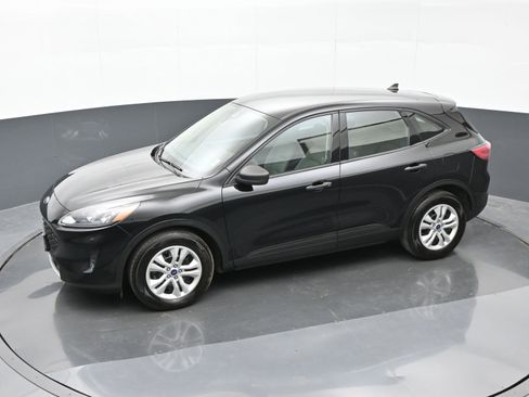 Used 2020 Ford Escape S image 31