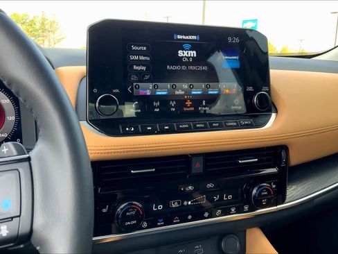 Used 2022 Nissan Rogue Platinum w/ Head-Up Display Package FWD image 6