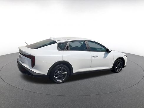 Used 2025 Kia K4 FWD image 15