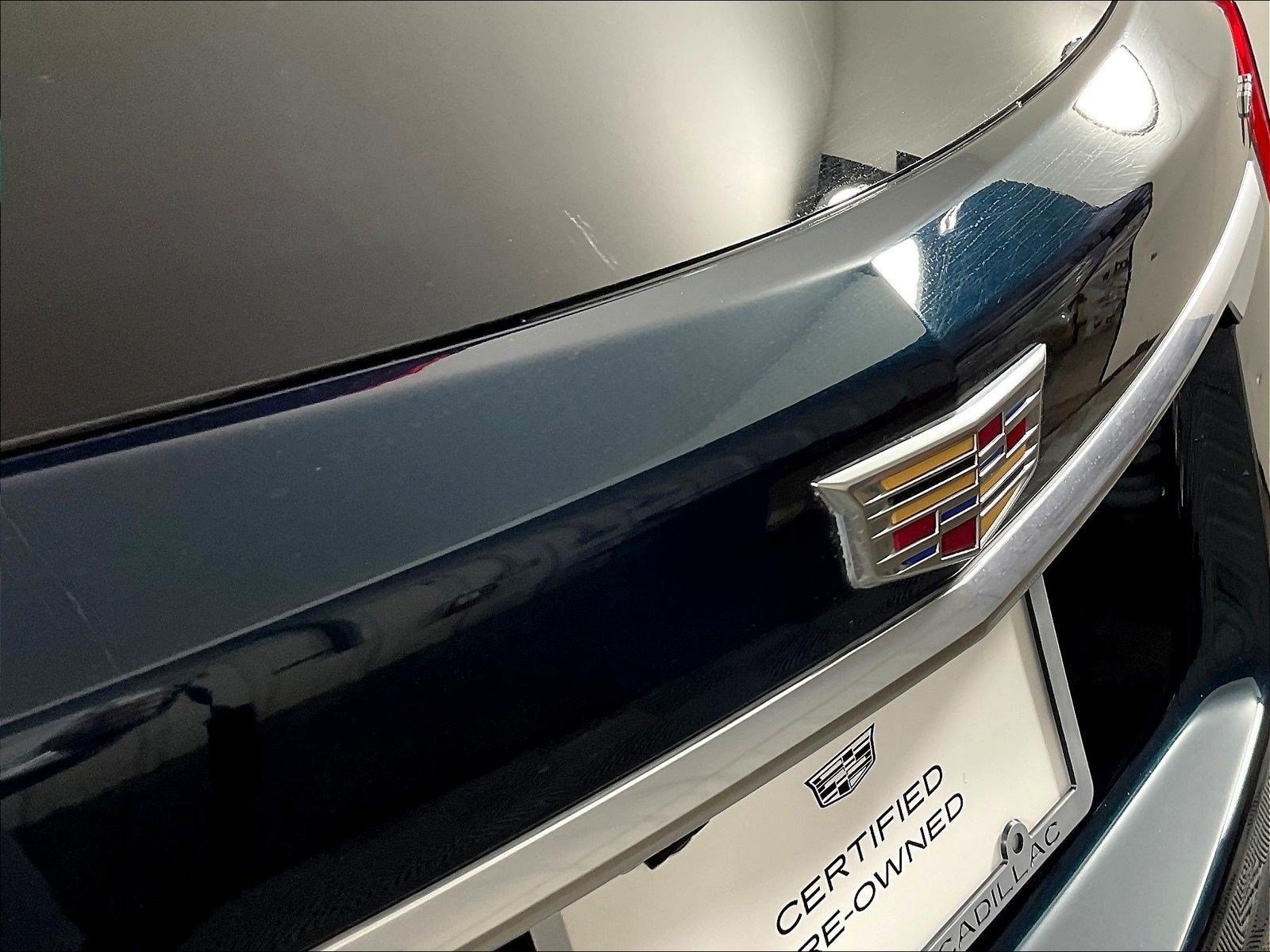 Used 2024 Cadillac XT5 Premium Luxury w/ LPO, Floor Liner Package AWD/4WD image 24