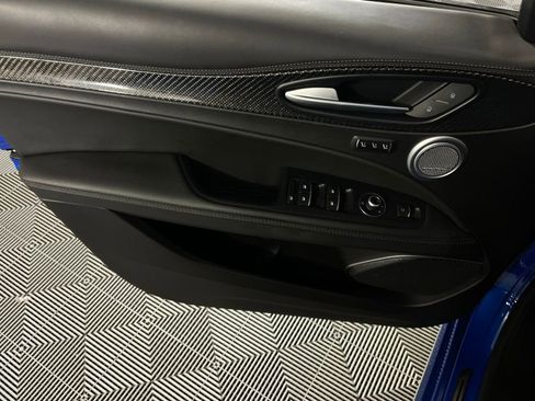Used 2023 Alfa Romeo Stelvio Quadrifoglio image 30