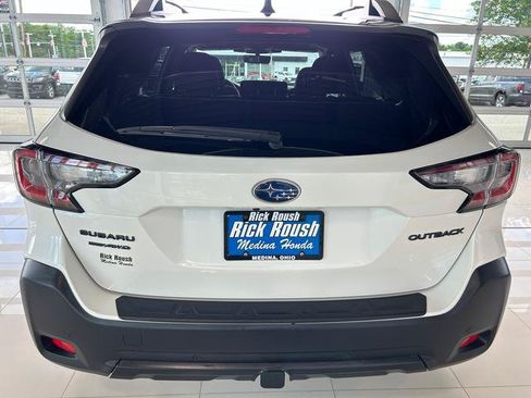Used 2025 Subaru Outback Onyx Edition AWD/4WD image 9