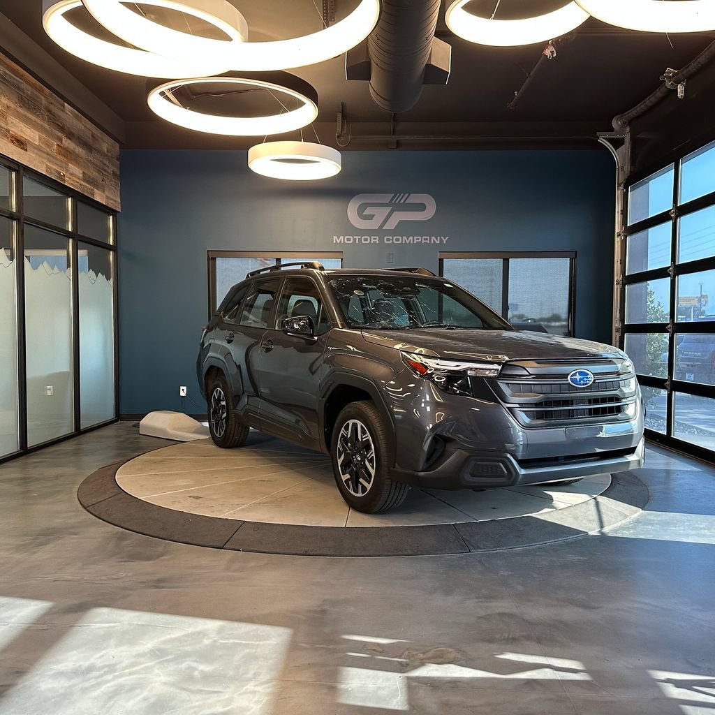 Used 2025 Subaru Forester AWD/4WD image 1