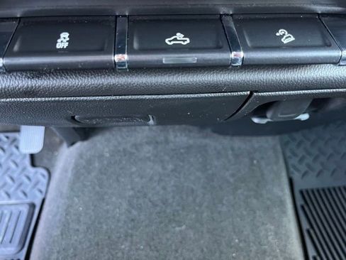 Used 2018 Chevrolet Silverado 1500 LT w/ All Star Edition image 20