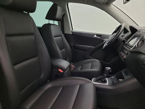 Used 2017 Volkswagen Tiguan Wolfsburg Edition FWD image 21