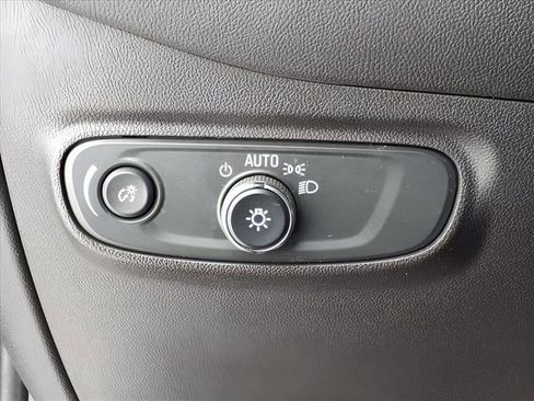 Used 2023 Chevrolet Equinox LS w/ LS Convenience Package image 20