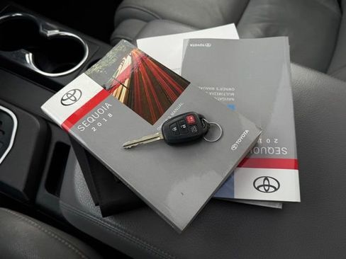 Used 2018 Toyota Sequoia Limited image 5