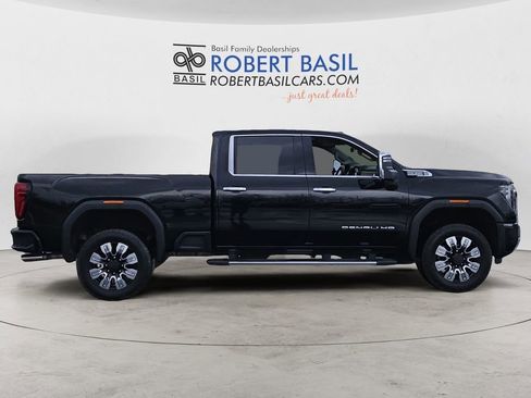 Used 2024 GMC Sierra 2500 Denali w/ Denali Reserve Package image 6
