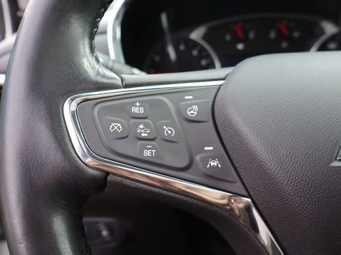 Used 2019 Chevrolet Equinox Premier image 19