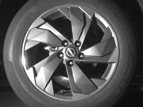Used 2025 Nissan Rogue SV FWD image 15