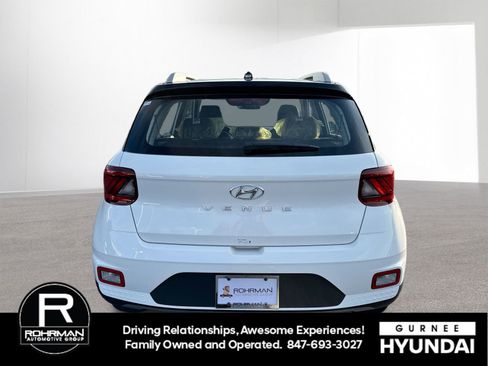 New 2026 Hyundai Venue SEL image 8