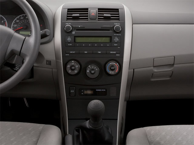 Used 2010 Toyota Corolla LE w/ All Weather Guard Pkg FWD image 13