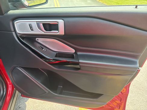 Used 2021 Ford Explorer ST w/ Equipment Group 401A AWD/4WD image 13