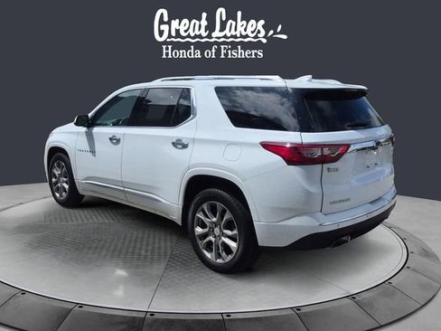 Used 2019 Chevrolet Traverse Premier w/ Driver Confidence II Package FWD image 3