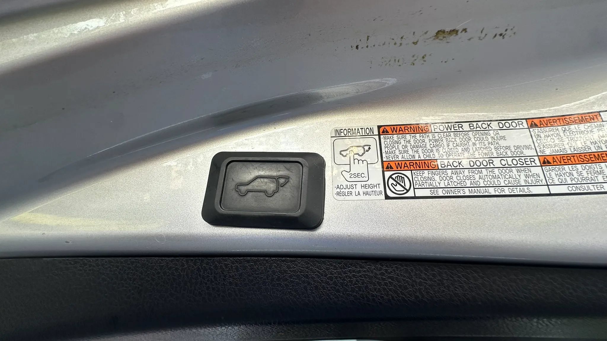 Used 2016 Toyota RAV4 Limited w/ Advanced Technology Package AWD/4WD image 16