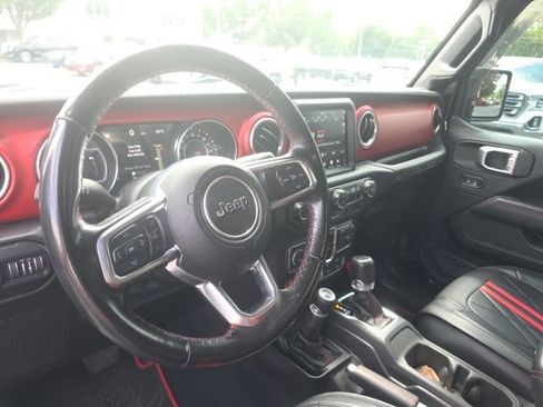 Used 2019 Jeep Wrangler Unlimited Rubicon AWD/4WD image 12