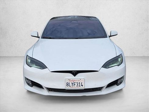 Used 2019 Tesla Model S Long Range image 2